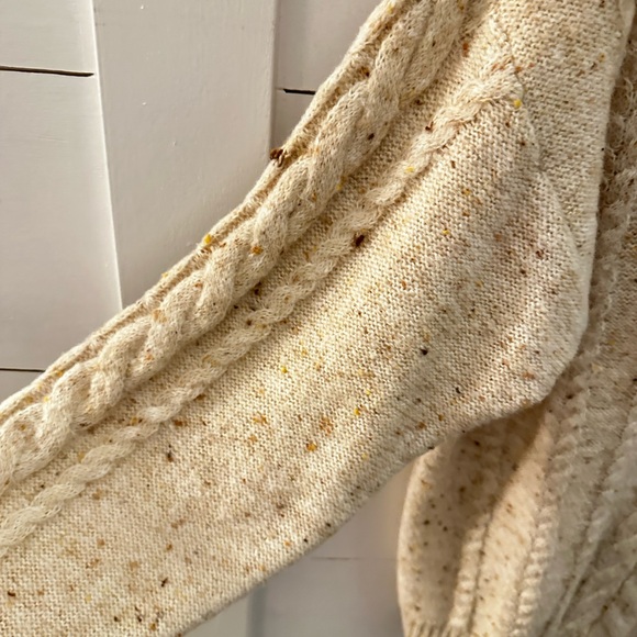 OLD NAVY MT Exaggerated button collar tan speckled woman cozy wool blend sweater - Picture 9 of 13